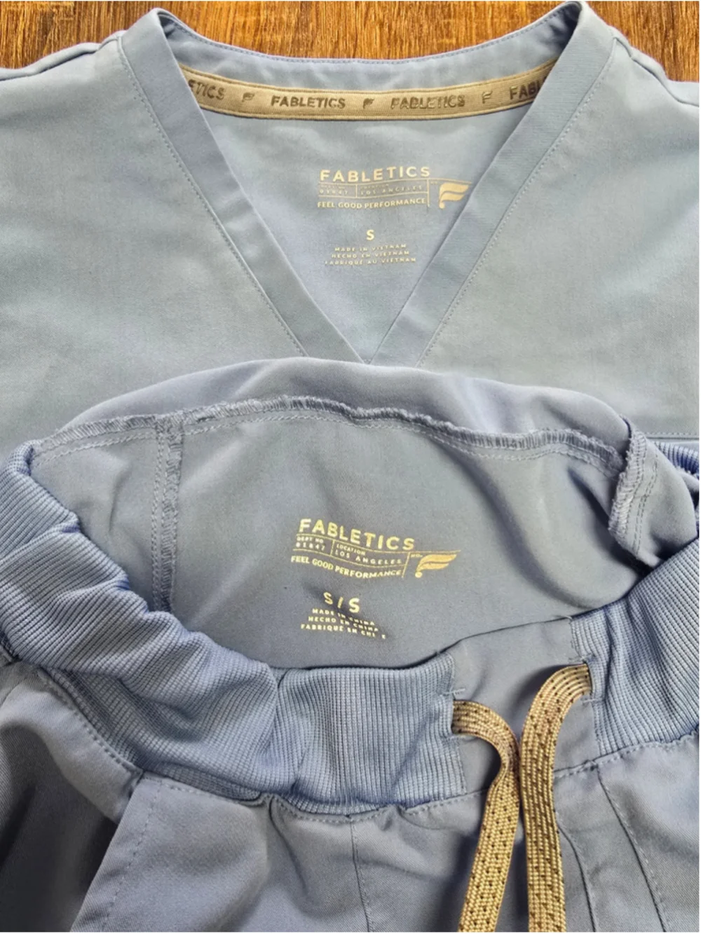Women's Fabletics Scrub Set Size S Light Blue Joggers and V-Neck Top